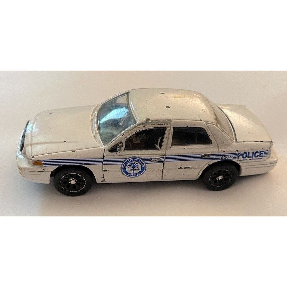 Jada Toys Ford Crown Victoria Police Interceptor 1:32 Miami Police